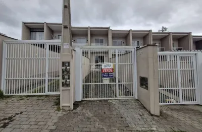 Sobrado no bairro itoupava central, em blumenau/sc. são 2 suítes, lavabo, 2 vagas garagem e espaço fundos.