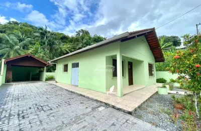 Casa com 3 quartos e amplo terreno, no bairro ponta aguda em blumenau - sc.
