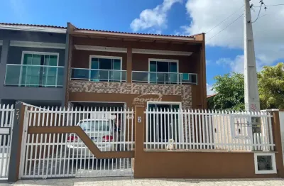 Ampla casa com piscina, no bairro nossa senhora da paz em balneário piçarras!