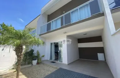 Casa com 3 dormitórios, sendo 1 suíte no bairro itacolomi em balneário piçarras/sc (cód. 16023)
