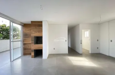 Apartamento com 3 dormitórios, sendo 1 suíte, terraço e com vista mar, no centro de balneário piçarras, a apenas 150 metros da praia!