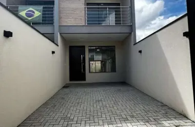 Sobrado com 2 suítes a 350 metros da praia, no centro de balneário piçarras!