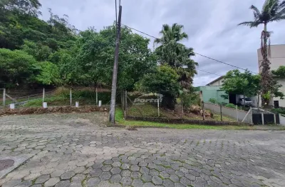 Terreno com 2.171.10 m² sendo 35,50 metros de testada, livre de enchentes, no bairro garcia em blumenau!