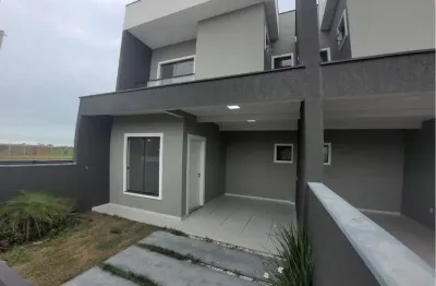 Sobrado com 98m² na quinta dos açorianos em barra velha/sc