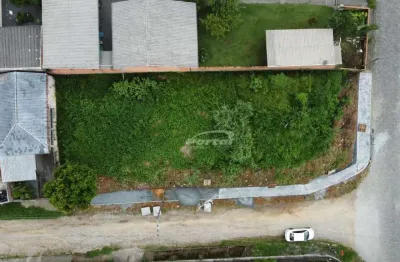 Terreno de esquina com área de 654,07m² em aclive, localizado no bairro itoupavazinha em blumenau!
