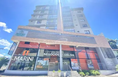 Imóvel com 02 dormitórios, sendo 01 suíte, sala de estar com ampla sacada com churrasqueira, cozinha, sala de jantar, banheiro social, área de serviço e 01 vaga de garagem. ficará totalmente mobiliado