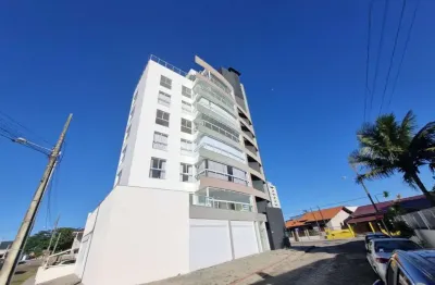 Apartamento giardino diferenciado com amplo terraço na praia do quilombo em penha!