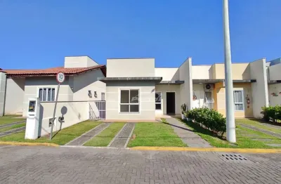 Casa em condominio fechado 3 dormitórios sendo 1 suíte, bairro itacolomi, em balneário piçarras, distância da praia 500mts da praia!. (18823)