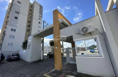 Apartamento com 2 dormitórios no residencial angelus, no bairro itacolomi em balneário piçarras/sc