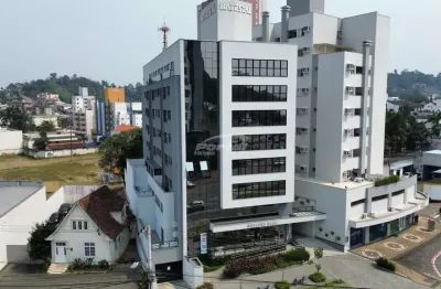 Apartamento à venda com 1 dormitorio, no bairro itoupava seca em blumenau!