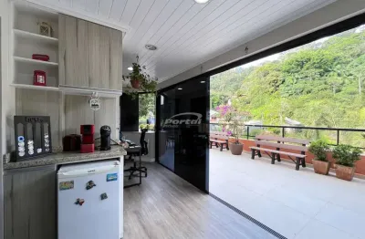 Lindo e amplo apartamento com 3 dormitórios sendo uma suíte, no bairro ribeirão fresco em blumenau!