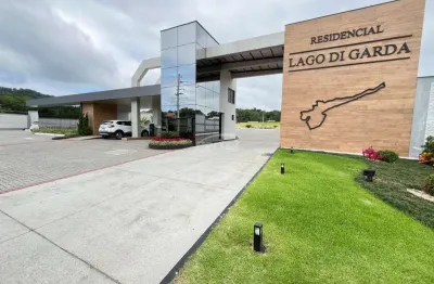 Lago di garda - um refúgio onde qualidade de vida e a praticidade andam juntas. entre e viva os seus melhores dias! condomínio residencial fechado no bairro da velha em blumenau.