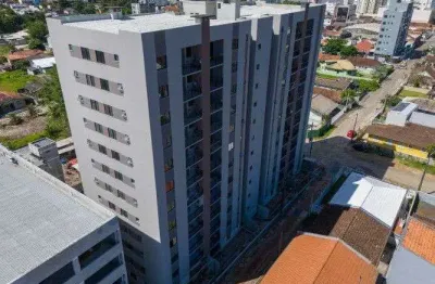 Apartamento disponível para venda com 2 dormitórios no atlântico beach club (rogga), 400m do mar, 300m da av. nereu ramos