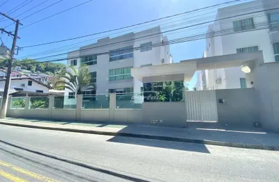 Imóvel com 02 dormitórios sendo 01 suíte, sala de estar com sacada integrada com churrasqueira, cozinha, sala de jantar, banheiro social, área de serviço e 01 vaga de garagem coberta. condomínio com p