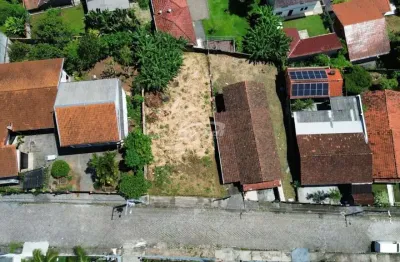 Terreno no bairro salto do norte, com 375m², sendo 13 metros x 28,84 metros. zoneamento zr1.