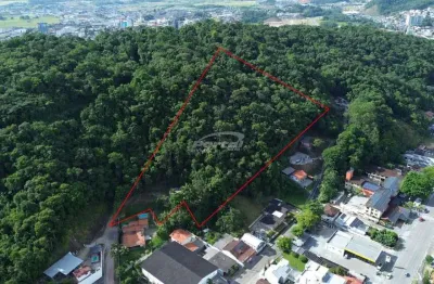 Terreno com 28.127,27m² próximo ao hotel raul´s a poucos passos do centro de gaspar.