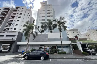 Apartamento no bairro vila nova, área externa diferenciada, contendo 2 dormitórios sendo um deles suíte e demais dependências, 2 vagas garagens.