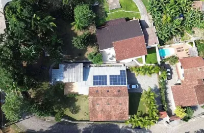 Refugio encantador com clima de campo a apenas 15 minutos do centro de blumenau!