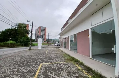 Loja térrea disponível para locação no bairro itoupava central, blumenau sc.