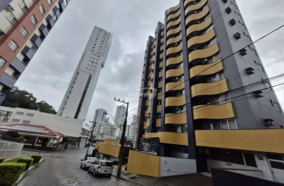Apartamento de 1 dormitório, sacada com churrasqueira e uma vaga de garagem à venda no bairro vila nova, em blumenau.