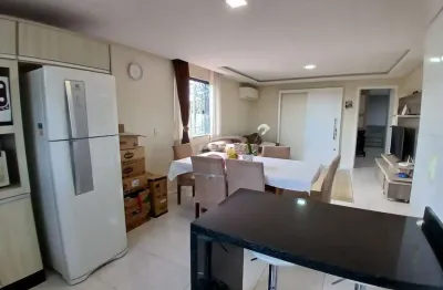 Casa 2 dormitórios disponível para locação no bairro itoupava norte, blumenau sc.