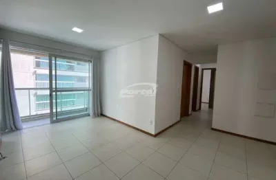 Apartamento com 3 dormitórios, sendo 1 suíte a 50 metros do mar no bairro itacolomi em balneário piçarras/sc