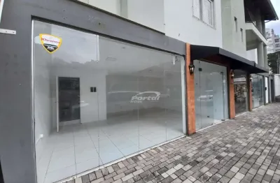 Loja térrea disponível para locação no bairro vila nova – blumenau/sc.