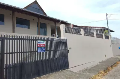 Casa disponível para locação no bairro fortaleza, em blumenau/sc.