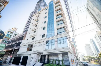 Apartamento com 2 suítes no bairro meia praia em itapema/sc (cód. 21922)