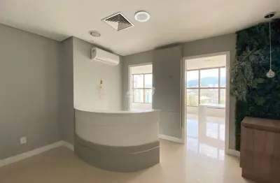 Sala comercial com 1 vaga de garagem, em ótima localização, no bairro garcia em blumenau!
