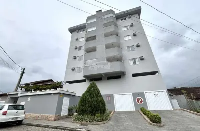 Amplo apartamento com 02 dormitórios, sendo 01 suíte, sala de estar com sacada com churrasqueira, cozinha, sala de jantar, banheiro social, area de serviço e 02 vagas de garagem cobertas.