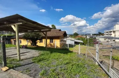 Casa 3 dormitórios disponível para locação no bairro velha central