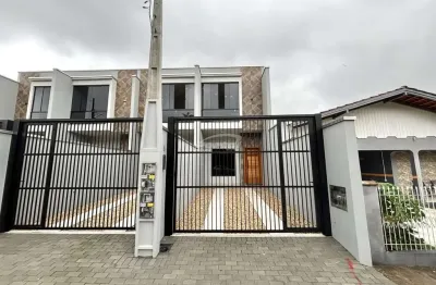 Sobrado com 83m², 02 suítes amplas, sala de estar aconchegante, cozinha com moveis modulados, lavabo amplo, area de serviço na parte externa, 01 vaga de garagem e quintal na frente e fundos.