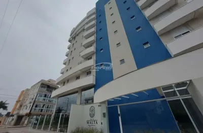 Apartamento semi mobiliado, com 02 dormitórios, sendo 1 suíte no bairro itacolomi, balneário piçarras/sc