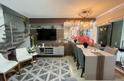 Casa à venda – velha central, blumenau finamente decorada | 2 suítes | espaço gourmet | excelente localização