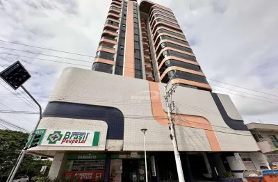 Apartamento mobiliado disponível para locação no centro de balneário piçarras. (cód. 12546)