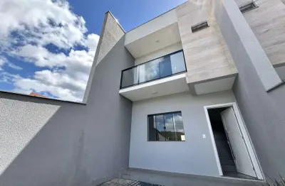 Imóvel com 114m² de area construida, com 02 dormitórios sendo 02 suítes com sacada, sala de estar, cozinha e sala de jantar conjugadas, lavabo, área de serviço, quintal nos fundos e 01 vaga de garagem