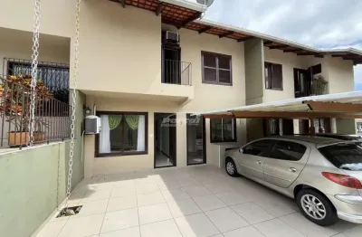 Casa 3 dormitórios( 1 suítes) disponível para locação no bairro velha blumenau