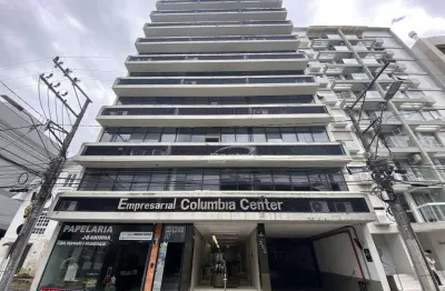 Sala comercial disponível para locação no centro de blumenau.