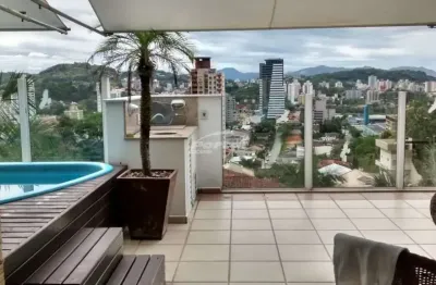 Magnífica casa localizada no inicio do bairro velha, blumenau/sc.