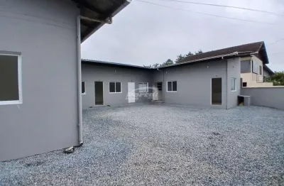 Apartamento/kitnet disponível para locação no bairro salto do norte, em blumenau/sc.