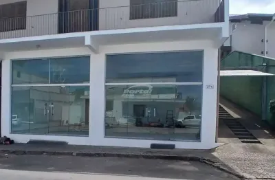 Loja térrea disponível para locação no Bairro Itoupava Norte