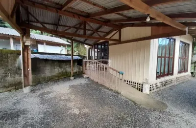Casa 3 dormitórios disponível para locação no Bairro Itoupavazinha, Blumenau