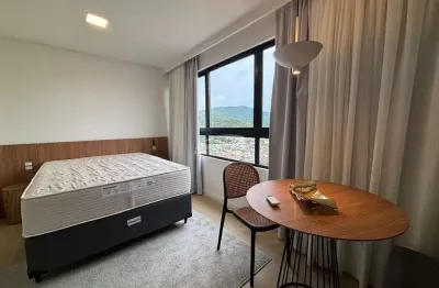 Loft muito bem localizado no bairro Velha, está ao lado da Vila Germânica, onde acontece nossa bela e famosa Oktoberfest, e a poucos passos do Parque Ramiro Ruedger,