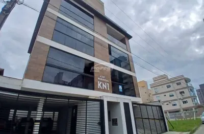 Apartamento mobiliado com 2 dormitórios, no bairro Itacolomi em Balneário Piçarras/SC (Cód. 22938)