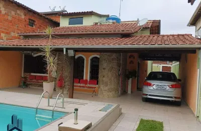 Casa à venda no bairro praia das palmeiras - caraguatatuba/sp