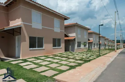 Condomínio bosques da vila - casa à venda em cotia/sp no jardim petrópolis no condomínio bosques da vila 100m²