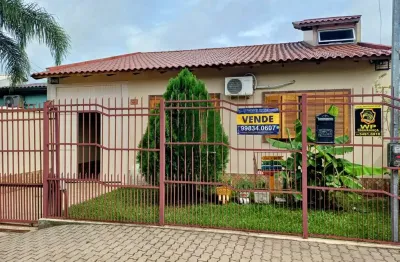 Casa com 2 quartos à venda na rua joão batista luzardo, 251, alegria, guaíba por r$ 499.000