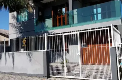 Casa com 3 quartos à venda na capitão rodrigo, 41, jardim dos lagos, guaíba por r$ 550.000