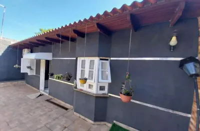 Casa com 1 quarto à venda na avenida maurício sirostsky sobrinho, 817, morada da colina, guaíba por r$ 350.000